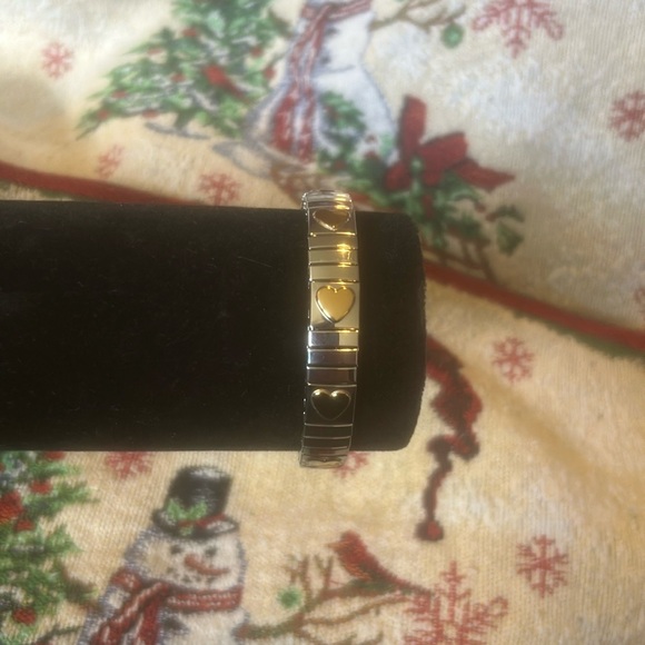 New Gold Heart Charm Bracelet - Picture 7 of 10